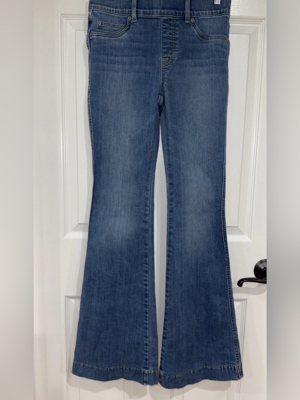 Spanx Women's Small Petite Pull On Flare Jeans Jeggings Blue Light Wash
